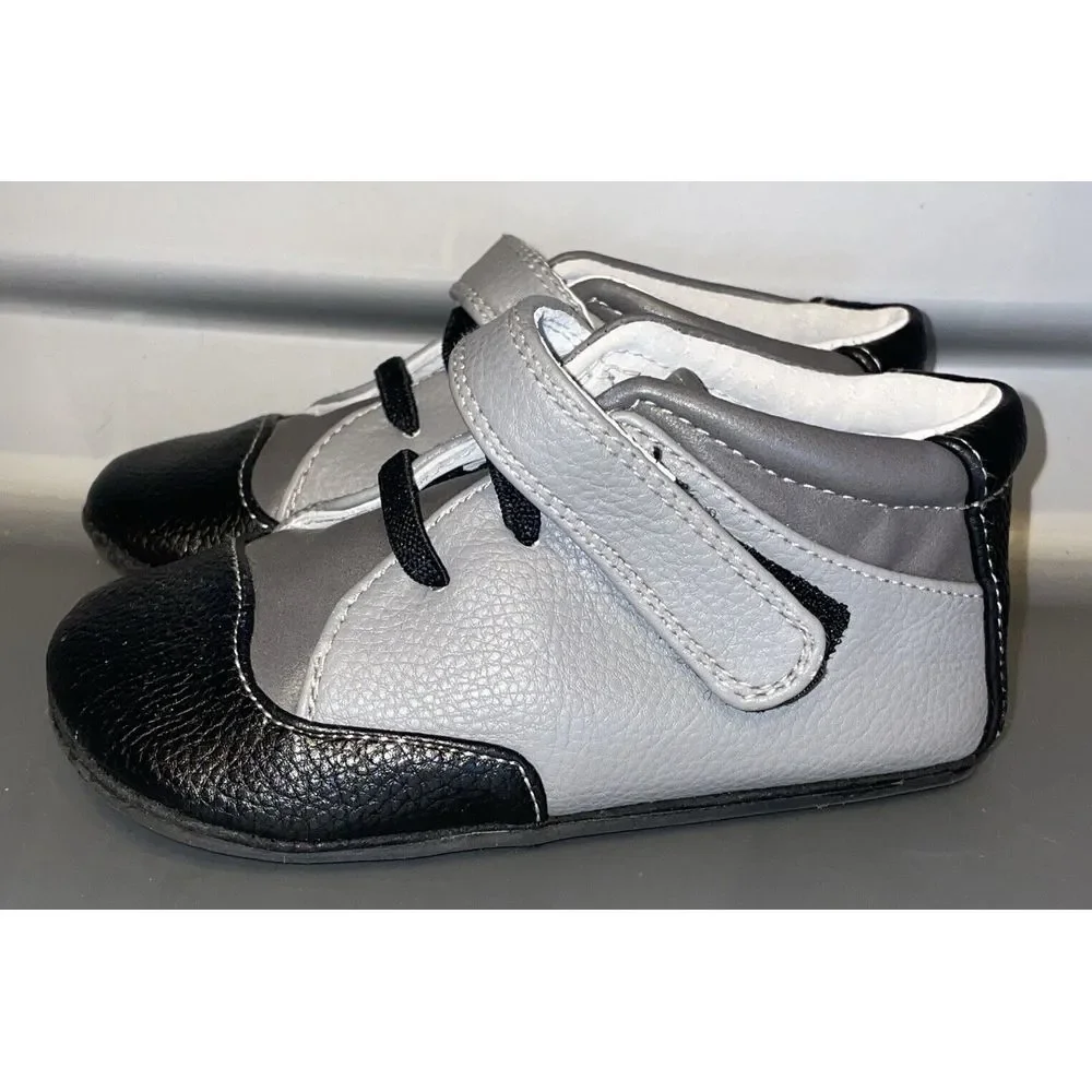 Jack and Lily Infant‎ Shoes Leather moccasin sz 30-36 Months Gray and Black